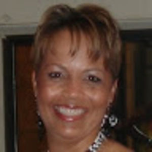 Meet your Posher, Dina